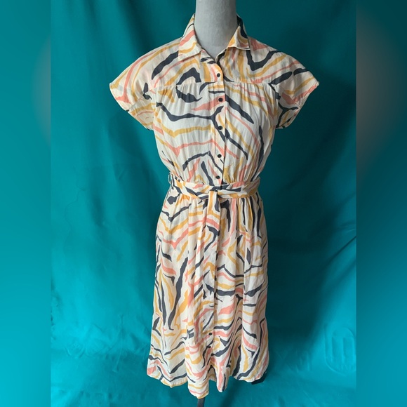 Caroll Dresses & Skirts - Womens Caroll Kalahari Button Front Dress Orange/Yellow/Black Animal Wave Print